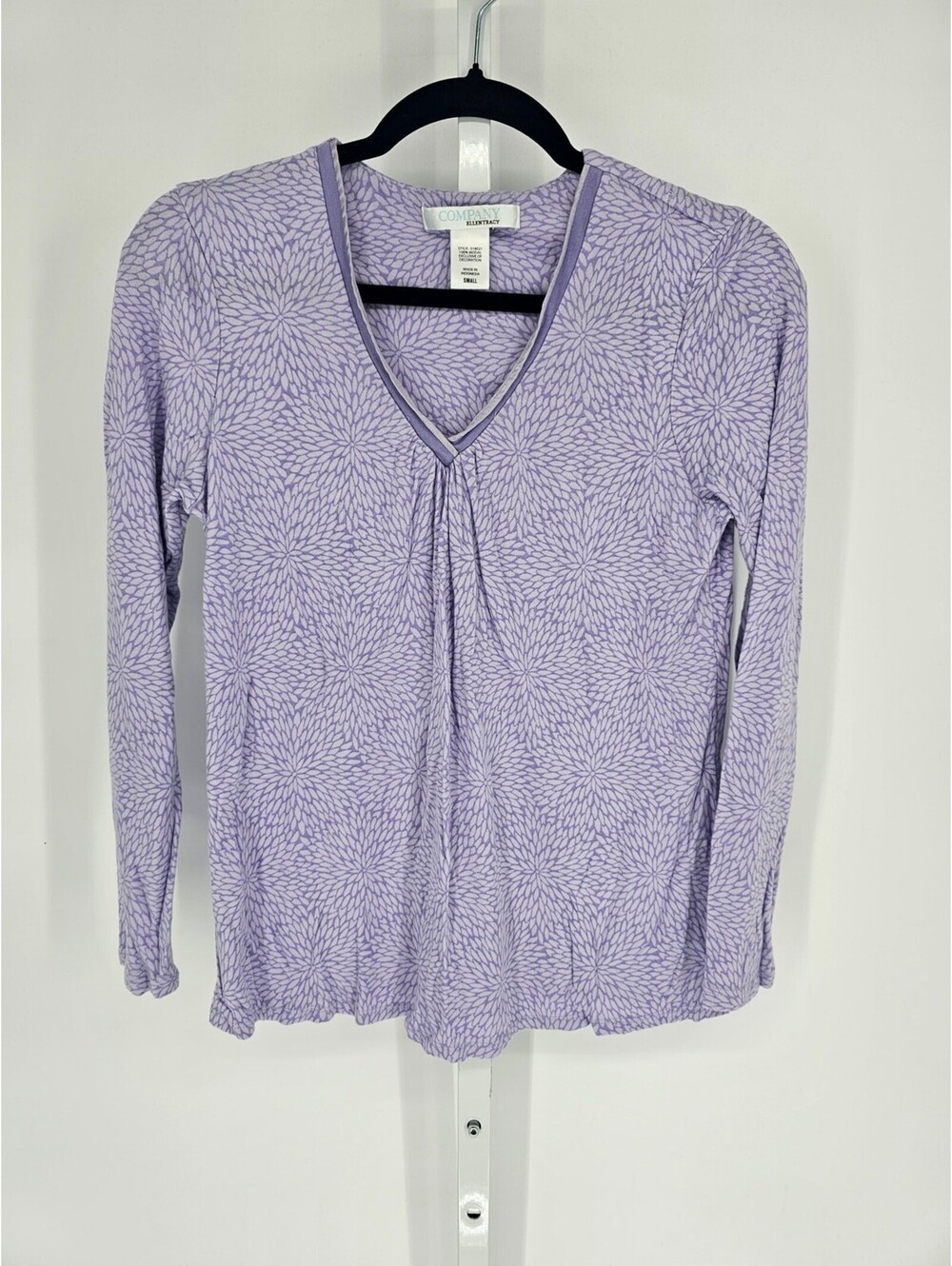 Company by Ellen Tracy Womens Sz S Long Sleeve V Neck Shirt Light Purple